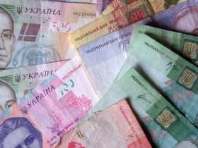Що робити з пошкодженими грошима?